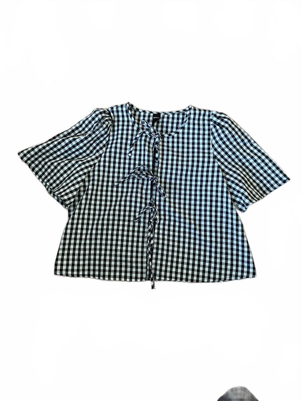 Black and White Gingham Tie Front Top Medium
